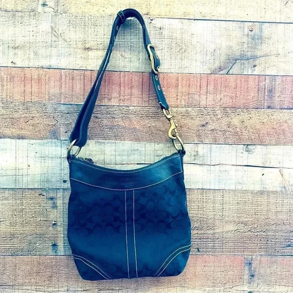 Vintage COACH Soho Slim Duffle Signature C Logo Jacquard Canvas Fabric & Leather - Picture 2 of 12